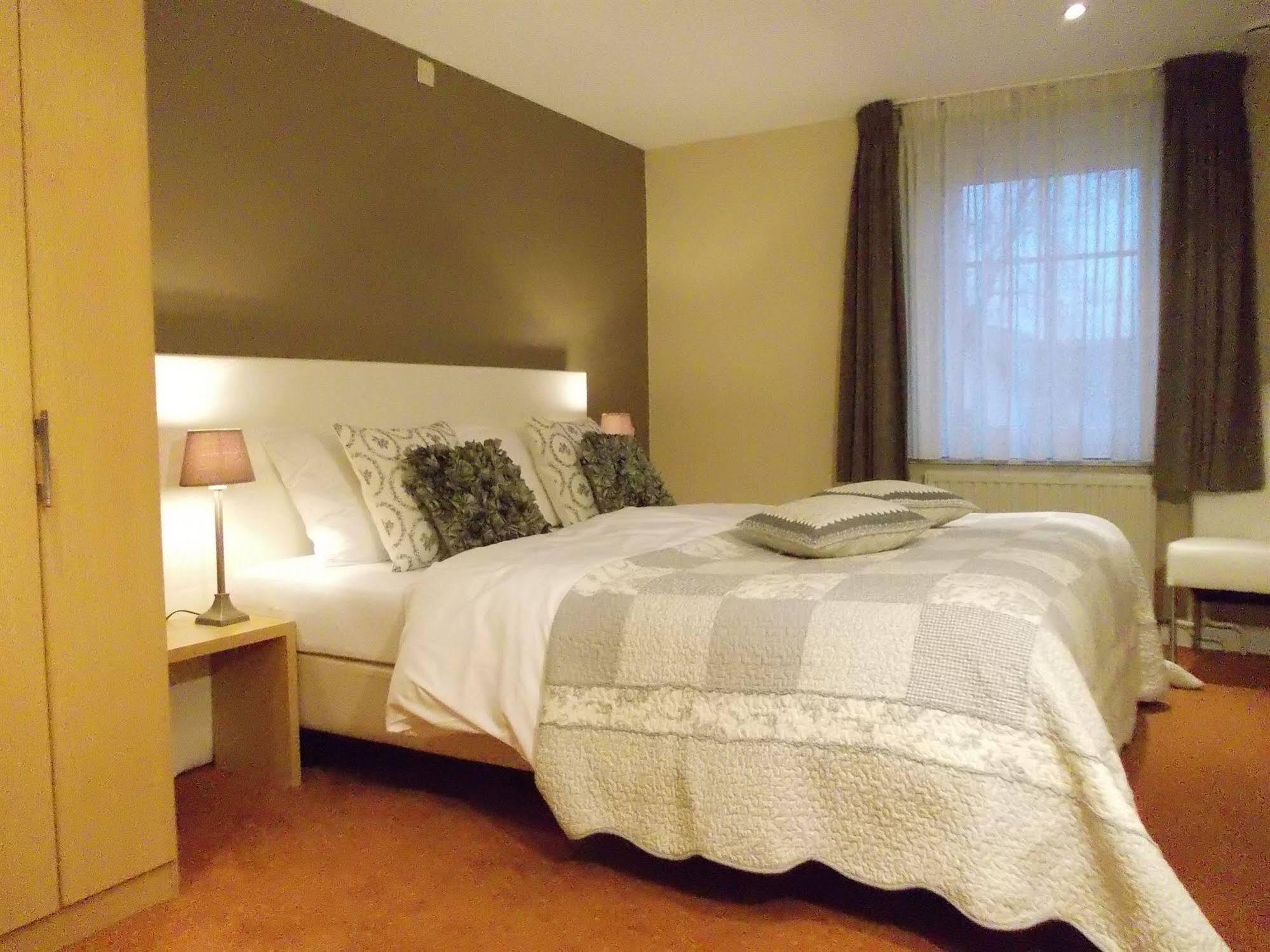 Aparthotel Ons Эпен Экстерьер фото